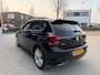 Volkswagen Polo 1.0 TSI R-Line / Panorama / Stoelverwarming / Camera / Blind Spot / 17" Inch LMV
