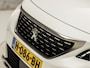 Peugeot 3008 1.2 PureTech GT Line 131Pk Automaat (PANORAMADAK, APPLE CARPLAY, KEYLESS, 360 CAMERA, ADAPTIVE CRUISE, ELEK ACHTERKLEP, LED KOPLAMPEN, GETINT GLAS, NIEUWSTAAT)