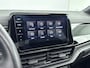 Volkswagen T-Roc 1.5 TSI Style | Trekhaak | Keyless Entry/start | Led lichtpakket | Design / Comfort / Multimedia / Black Style Pakket |