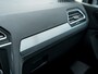 Volkswagen Tiguan 1.5 TSI Elegance | Stoelverwarming | Stuurverwarming | Navigatie | Keyless | Adaptieve Cruise Control | Parkeersensoren | Climate Control | FACELIFT | Metallic Lak | Elektrische Kofferklep | Lichtmetalen Velgen |