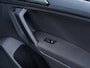 Volkswagen Tiguan 1.5 TSI Elegance | Stoelverwarming | Stuurverwarming | Navigatie | Keyless | Adaptieve Cruise Control | Parkeersensoren | Climate Control | FACELIFT | Metallic Lak | Elektrische Kofferklep | Lichtmetalen Velgen |