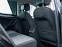 Volkswagen Tiguan 1.5 TSI Elegance | Stoelverwarming | Stuurverwarming | Navigatie | Keyless | Adaptieve Cruise Control | Parkeersensoren | Climate Control | FACELIFT | Metallic Lak | Elektrische Kofferklep | Lichtmetalen Velgen |