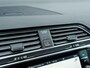 Volkswagen Tiguan 1.5 TSI Elegance | Stoelverwarming | Stuurverwarming | Navigatie | Keyless | Adaptieve Cruise Control | Parkeersensoren | Climate Control | FACELIFT | Metallic Lak | Elektrische Kofferklep | Lichtmetalen Velgen |