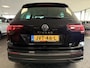 Volkswagen Tiguan 1.5 TSI Elegance | Stoelverwarming | Stuurverwarming | Navigatie | Keyless | Adaptieve Cruise Control | Parkeersensoren | Climate Control | FACELIFT | Metallic Lak | Elektrische Kofferklep | Lichtmetalen Velgen |