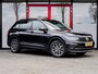 Volkswagen Tiguan 1.5 TSI Elegance | Stoelverwarming | Stuurverwarming | Navigatie | Keyless | Adaptieve Cruise Control | Parkeersensoren | Climate Control | FACELIFT | Metallic Lak | Elektrische Kofferklep | Lichtmetalen Velgen |