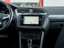Volkswagen Tiguan 1.5 TSI Elegance | Stoelverwarming | Stuurverwarming | Navigatie | Keyless | Adaptieve Cruise Control | Parkeersensoren | Climate Control | FACELIFT | Metallic Lak | Elektrische Kofferklep | Lichtmetalen Velgen |