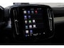 Volvo XC40 B4 Automaat Plus Dark | Semi elektrisch inklapbare trekhaak | 18" lichtmetalen velgen | Draadloze telefoonoplader | Verwarmbare voorstoelen | Driver Awareness | Adaptive Cruise control | Pilot Assist | Driver Assist | Verwarmbaar stuurwiel | Camera achter | Keyless Entry | Keyless Drive | Verwarmbare voorruit | Premium Sound by Harman Kardon | Elektrisch verstelbare voorstoelen | Noodreservewiel | Apple Carplay/Android Auto | Google Maps | Google Assistant | Blis | Elektrisch bedienbare achterklep