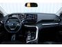 Peugeot 3008 1.2 PureTech Road Trip | Incl. 12 maanden garantie | Cruise control | Climate control | Apple carplay/Android auto | Parkeercamera | Navigatie | DAB radio | Stoelverwarming |
