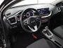 Kia Ceed SW 1.5 T-GDi DCT7 DynamicLine | Navigatie | Parkeercamera | Climate Control | Cruise Control Adaptief |