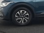Volkswagen Tiguan 1.4 eHybrid Active Plug In Hybrid 245pk Dealer O.H. PHEV | Adaptive Cruise | 360 Camera | IQ Light | Voorstoelen & Stuur Verwarmd | Sfeerverlichting | Apple Carplay | Virtual | Keyless | Blis | Navigatie | DAB |