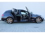 Mercedes-Benz C-klasse Estate 300 e Business Solution AMG Limited | Incl. 12 maanden garantie | Apple CarPlay | 360° camera | Sportstoelen met verwarming | Alcantara | DAB | Draadloos laden | Zwarte hemel | Elektrische Achterklep | Cruise control |