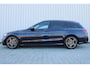 Mercedes-Benz C-klasse Estate 300 e Business Solution AMG Limited | Incl. 12 maanden garantie | Apple CarPlay | 360° camera | Sportstoelen met verwarming | Alcantara | DAB | Draadloos laden | Zwarte hemel | Elektrische Achterklep | Cruise control |