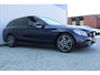 Mercedes-Benz C-klasse Estate 300 e Business Solution AMG Limited | Incl. 12 maanden garantie | Apple CarPlay | 360° camera | Sportstoelen met verwarming | Alcantara | DAB | Draadloos laden | Zwarte hemel | Elektrische Achterklep | Cruise control |