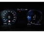 Volvo XC40 T4 Recharge R-Design | Adaptive Cruise Control | Semi-Electrische wegklapbare trekhaak | Harman Kardon Premium Audio | Panoramadak | Stoelverwarming | 360° Parkeercamera | Parkeersensoren voor + achter | Volvo on Call