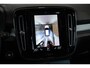 Volvo XC40 T4 Recharge R-Design | Adaptive Cruise Control | Semi-Electrische wegklapbare trekhaak | Harman Kardon Premium Audio | Panoramadak | Stoelverwarming | 360° Parkeercamera | Parkeersensoren voor + achter | Volvo on Call
