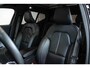 Volvo XC40 T4 Recharge R-Design | Adaptive Cruise Control | Semi-Electrische wegklapbare trekhaak | Harman Kardon Premium Audio | Panoramadak | Stoelverwarming | 360° Parkeercamera | Parkeersensoren voor + achter | Volvo on Call