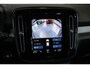Volvo XC40 T4 Recharge R-Design | Adaptive Cruise Control | Semi-Electrische wegklapbare trekhaak | Harman Kardon Premium Audio | Panoramadak | Stoelverwarming | 360° Parkeercamera | Parkeersensoren voor + achter | Volvo on Call