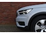 Volvo XC40 T3 163PK Momentum Pro | Leder |