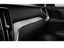 Volvo V60 2.0 T6 Plug-in hybrid AWD Ultra Dark | Elektrisch glazen panorama-dak | Extra getint glas | Head-up display