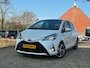 Toyota Yaris 1.5 Hybrid Premium | Panodak + Navi + Clima + Cruise nu €10.975,-!!