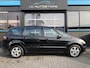 Ford S-Max 2.0-16V Airco leder navi Trekhaak Cruise Zeer mooie Auto!!!