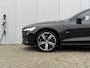 Volvo V60 T6 Recharge AWD AUT8 340PK R-Design | Panoramadak | Geventileerde voorstoelen met massagefunctie | Stoel- & Stuurwielverwarming | Harman Kardon audio | 19" Lichtmetalen velgen | Getint glas | Head-up Display | 360 graden camera