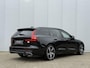 Volvo V60 T6 Recharge AWD AUT8 340PK R-Design | Panoramadak | Geventileerde voorstoelen met massagefunctie | Stoel- & Stuurwielverwarming | Harman Kardon audio | 19" Lichtmetalen velgen | Getint glas | Head-up Display | 360 graden camera