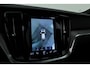 Volvo V60 2.0 T6 Recharge AWD R-Design | S/K-dak | HUD | Harman/Kardon | Elek. Trekhaak | Memory | Stoel-stuur verw. | Bliss | Nav+App.Connect | Elek. Klep V