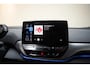 Volkswagen ID.4 Pro 77 kWh 3 fase [ Matrix LED Stoel-en stuurverwarming Trekhaak 360°-camera ]