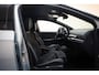 Volkswagen ID.4 Pro 77 kWh 3 fase [ Matrix LED Stoel-en stuurverwarming Trekhaak 360°-camera ]