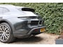 Porsche Taycan Cross Turismo 4 93 kWh | Sport chrono | Passenger display | ACC | 1e eigenaar