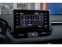 Toyota RAV4 2.5 Hybrid Bi-Tone | Trekhaak | Cruise adaptief | Camera | Stoel verwarming | Navi | Elek. verstelbare bestuurdersstoel | Keyless | Achteruitrijcamera | Afneembare Trekhaak  | Cruise control adaptief