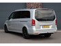 Mercedes-Benz V-klasse 300d Extra Lang DC AMG Line | Avantgarde | Burmester | Trekhaak | Leder | Sfeerverlichting | Dodehoekassistent | Surround Camera | Spoorassistent | Stoelverwarming | Intelligent Light System |