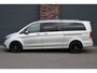 Mercedes-Benz V-klasse 300d Extra Lang DC AMG Line | Avantgarde | Burmester | Trekhaak | Leder | Sfeerverlichting | Dodehoekassistent | Surround Camera | Spoorassistent | Stoelverwarming | Intelligent Light System |