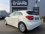 Mercedes-Benz A-klasse 180 Lease Edition Ambition -5DRS.-AUTOMAAT-OPEN DAK-LED-SPORTSTOELEN-ORIGINEEL NEDERLANDS!-DEALER OH!