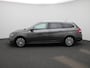 Peugeot 308 SW 1.2 PureTech Blue Lease Allure | ACHTERUITRIJCAMERA | HALF LEDER INTERIEUR | NAVIGATIE | CLIMATE CONTROL | PARKEERSENSOREN | TREKHAAK |