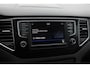 Volkswagen Golf Sportsvan 1.4 TSI Highline R-line / Trekhaak / Panoramadak / Camera / Navigatie / 18'' / DAB / Stoelverwarming / Cruise Control / Getint glas