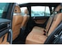 Volkswagen Golf Sportsvan 1.4 TSI Highline R-line / Trekhaak / Panoramadak / Camera / Navigatie / 18'' / DAB / Stoelverwarming / Cruise Control / Getint glas