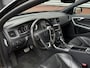 Volvo V60 2.0 D4 R-Design|Pano|Trekhaak|Stoelverwarming|Leder|Camera|Cruise|