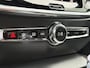 Volvo S60 2.0 B4 Plus Dark | Sportstoelen | 19 inch Lichtmetalen Velgen | Stoelverwarming | Apple Carplay | Android Auto | Achteruitrijcamera | BLIS | Keyless Entry
