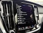 Volvo S60 2.0 B4 Plus Dark | Sportstoelen | 19 inch Lichtmetalen Velgen | Stoelverwarming | Apple Carplay | Android Auto | Achteruitrijcamera | BLIS | Keyless Entry