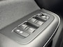 Volvo S60 2.0 B4 Plus Dark | Sportstoelen | 19 inch Lichtmetalen Velgen | Stoelverwarming | Apple Carplay | Android Auto | Achteruitrijcamera | BLIS | Keyless Entry
