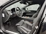 Volvo S60 2.0 B4 Plus Dark | Sportstoelen | 19 inch Lichtmetalen Velgen | Stoelverwarming | Apple Carplay | Android Auto | Achteruitrijcamera | BLIS | Keyless Entry