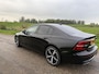 Volvo S60 2.0 B4 Plus Dark | Sportstoelen | 19 inch Lichtmetalen Velgen | Stoelverwarming | Apple Carplay | Android Auto | Achteruitrijcamera | BLIS | Keyless Entry