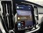 Volvo S60 2.0 B4 Plus Dark | Sportstoelen | 19 inch Lichtmetalen Velgen | Stoelverwarming | Apple Carplay | Android Auto | Achteruitrijcamera | BLIS | Keyless Entry