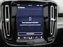 Volvo XC40 Recharge Core | Apple Carplay/Android Auto | Panoramadak | Trekhaak | Stoelverwarming | Camera | Cruise Control | Lichtmetalen Velgen |