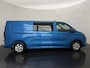 Ford Transit Custom 320 2.5 PHEV L2H1 Limited DC met o.a. een 360 graden camera, Parkeersensoren voor en achter, Dodehoekdetectie, Navigatiesysteem en een Trekhaak