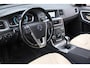 Volvo V60 2.0 D3 Momentum Leer/Navigatie/Adaptive/Blis/Parkeersensor/Trekhaak afneembaar