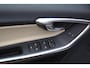 Volvo V60 2.0 D3 Momentum Leer/Navigatie/Adaptive/Blis/Parkeersensor/Trekhaak afneembaar