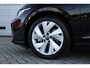 Volkswagen Golf 1.5 eHybrid 204pk Life Edition | SoH 100% | Panoramadak | Trekhaak Elektrisch Uitklapbaar | Adaptieve Cruise Control